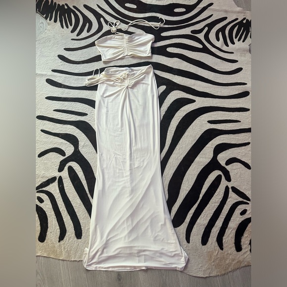 Fashion Nova Loved By You Maxi set - Picture 4 of 12